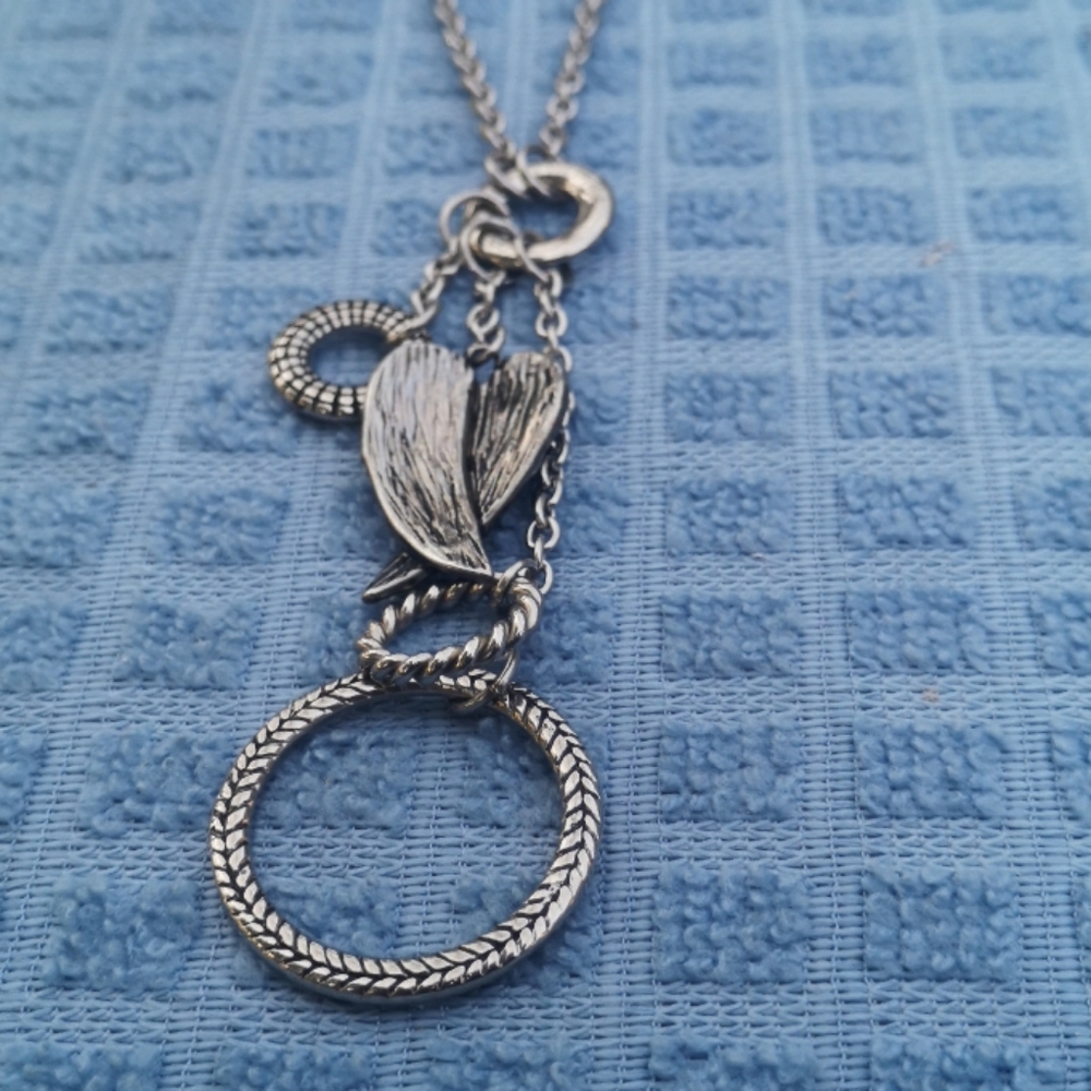 Necklace - Picture 2 of 2